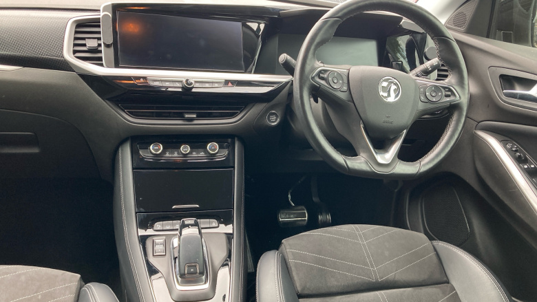 Vauxhall Grandland 1.5 Turbo D Ultimate 5dr Auto Diesel Hatchback